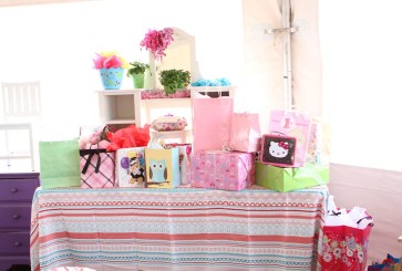 gift table